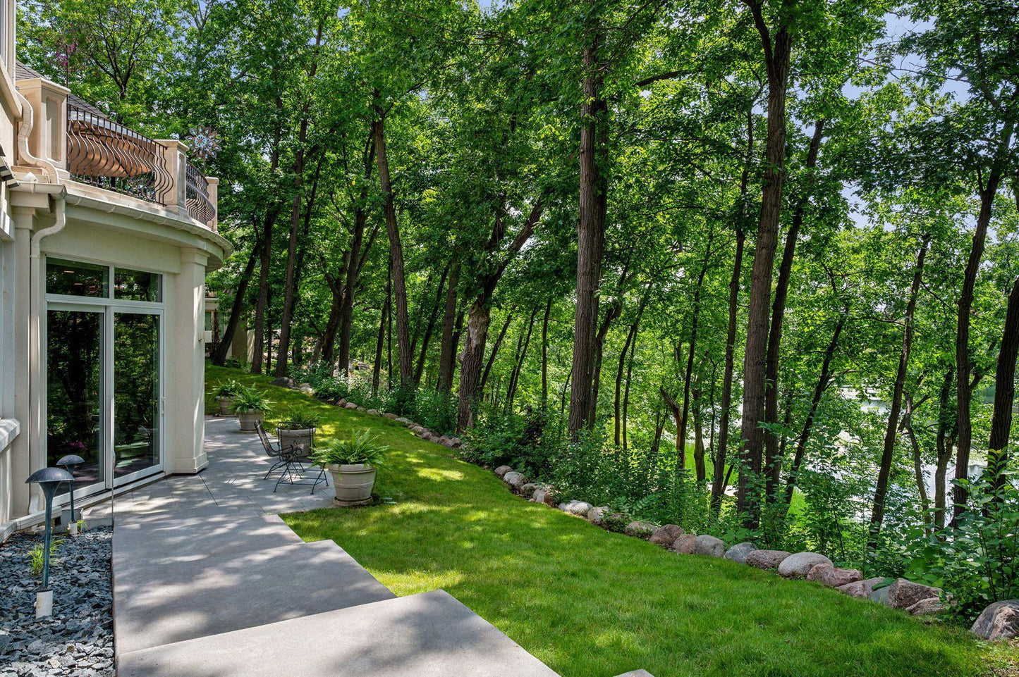 6314 McIntyre Point, Edina, MN 55439