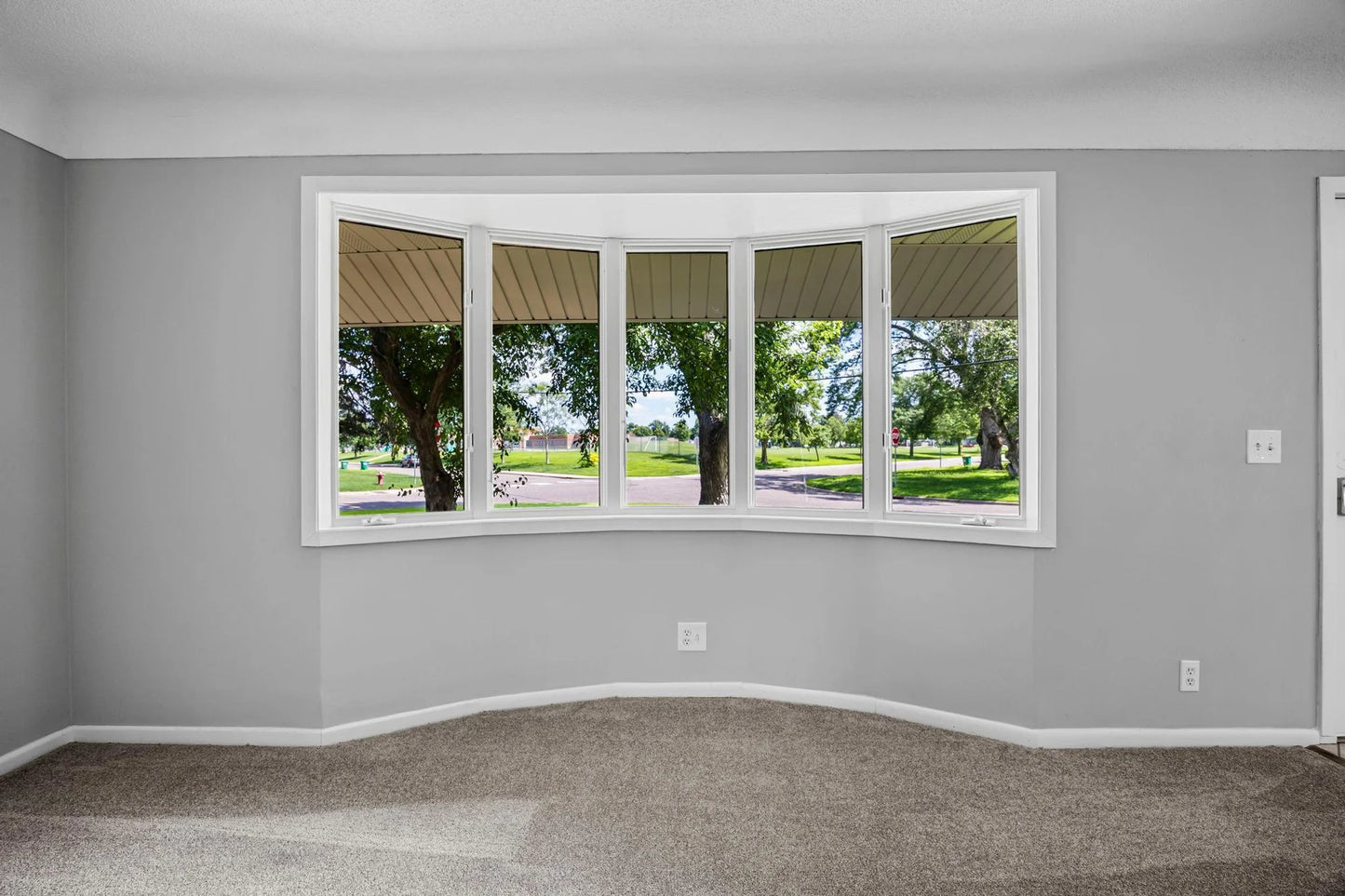 4801 Louisiana Avenue, Crystal, MN 55428