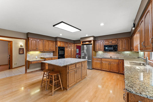 2501 112th Street, Bloomington, MN 55431