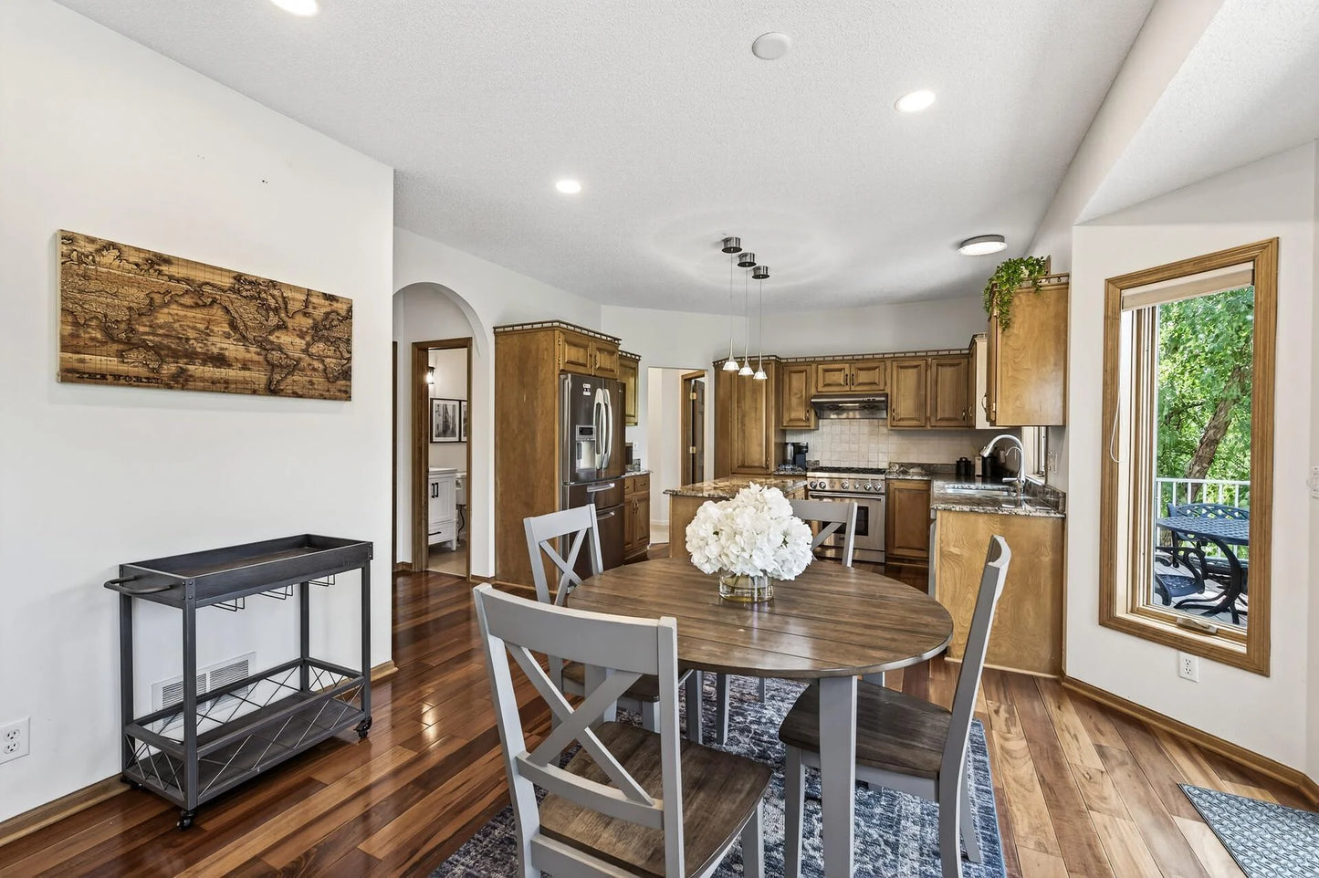 2545 Hillwood Drive, Maplewood, MN 55119