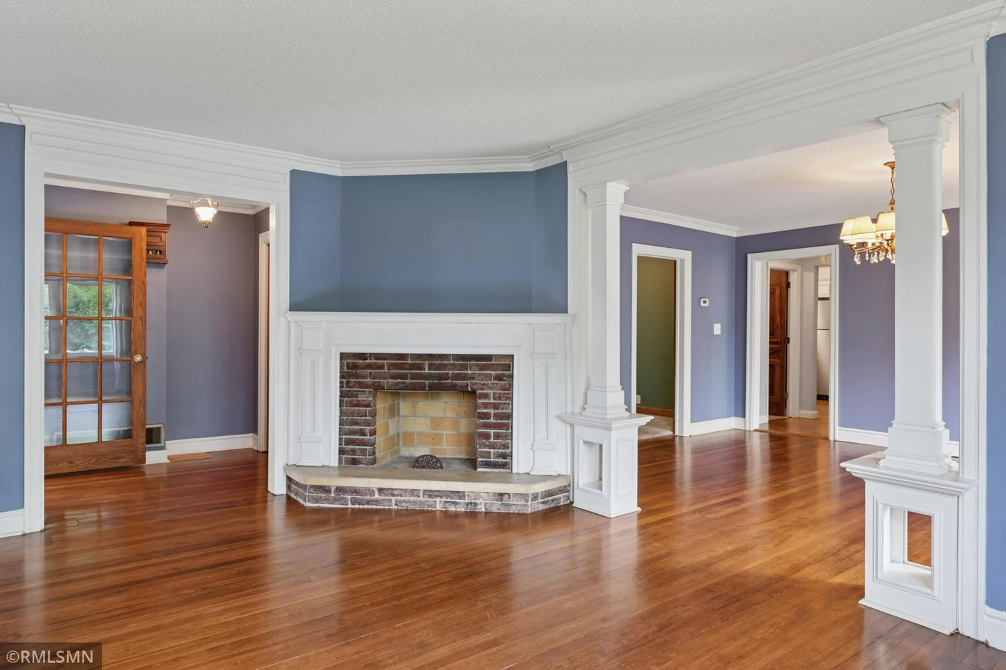 76 Western Avenue, Saint Paul, MN 55102