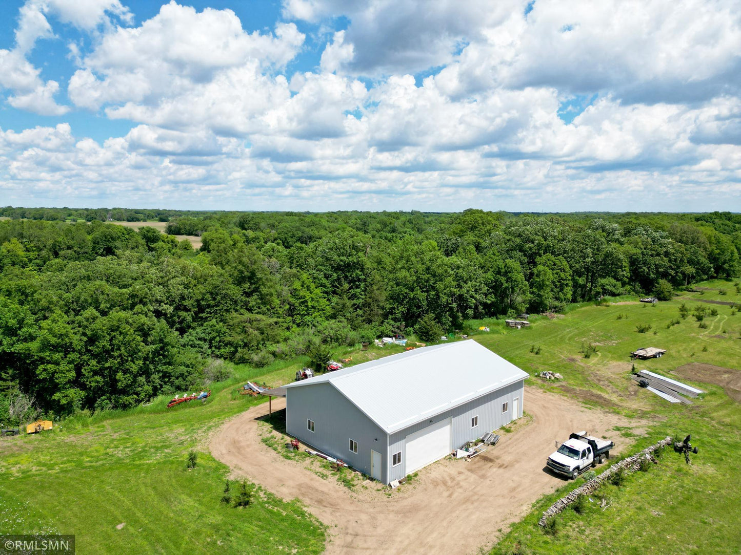 13796 State Highway 55 , Annandale, MN 55302