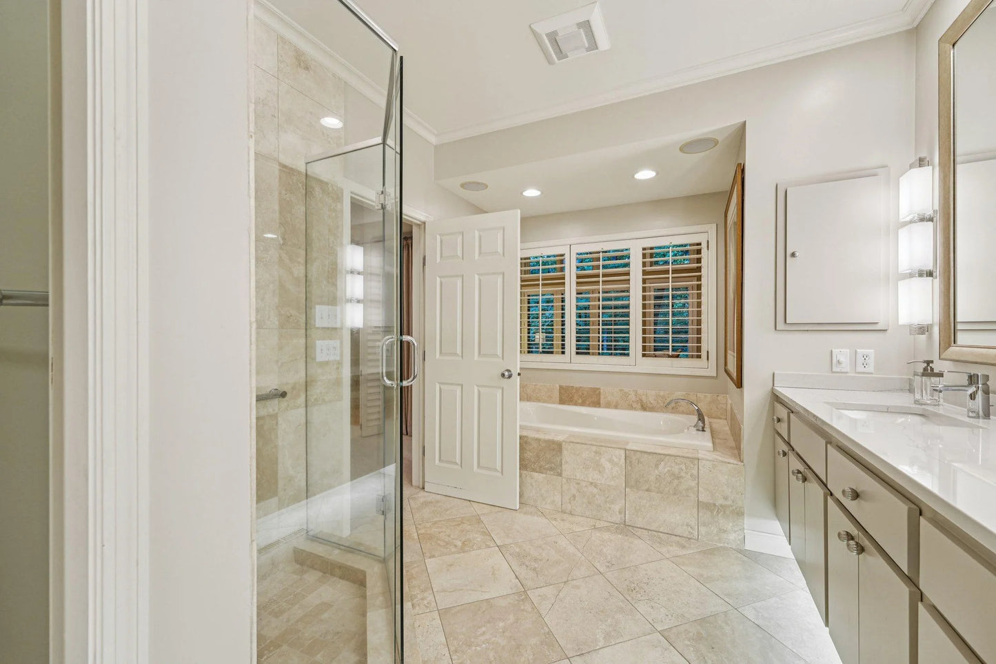 4730 Regents Walk, Shorewood, MN 55331
