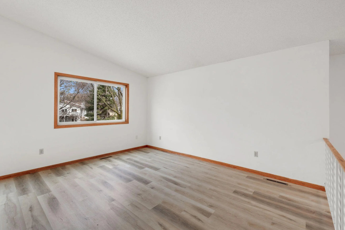 1130 Aston Place, Burnsville, MN 55337