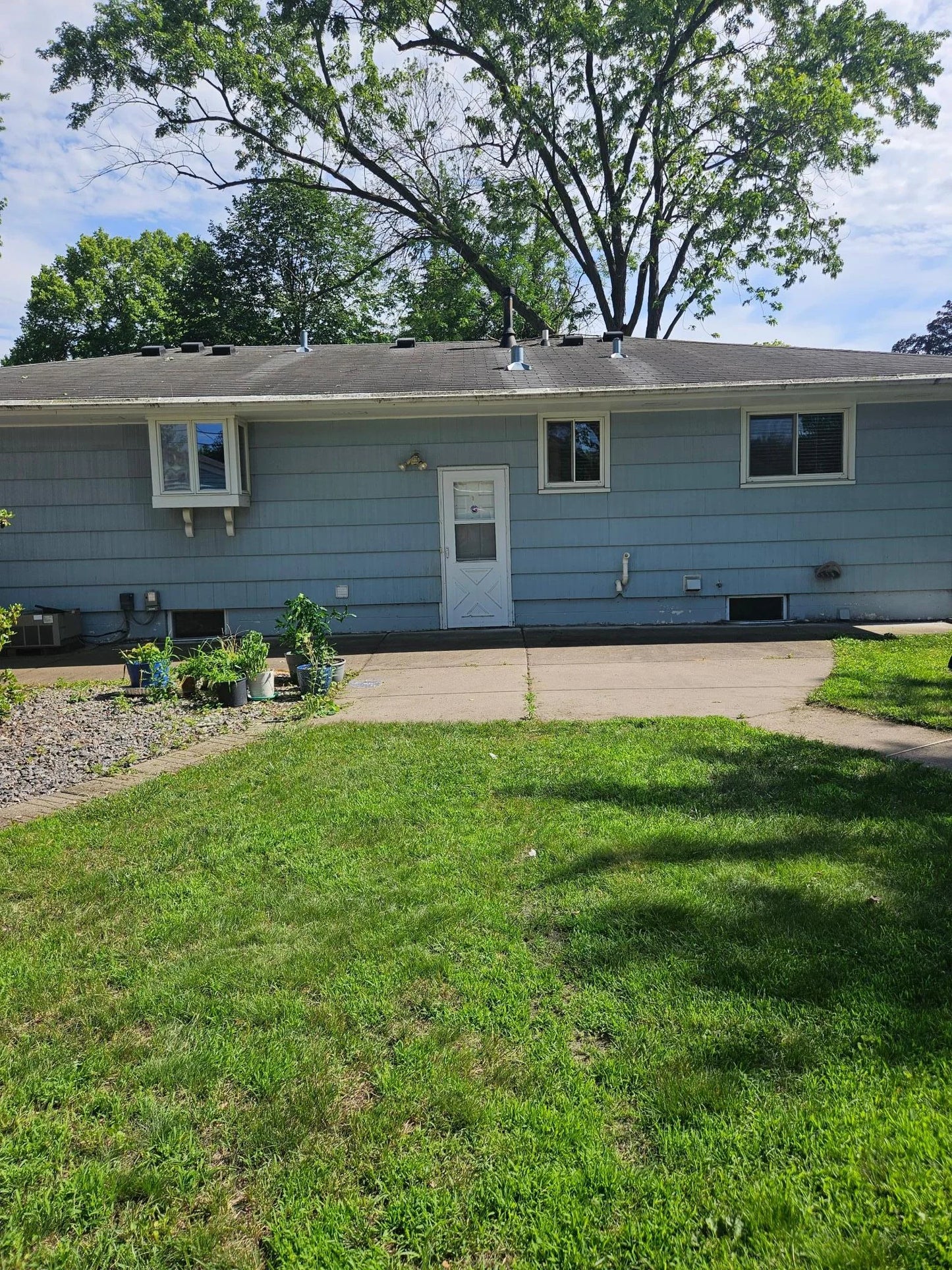 5306 Boulder Lane , Brooklyn Center, MN 55429