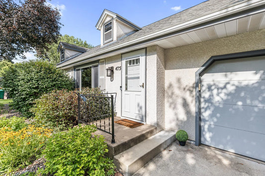 475 Centennial Drive, Roseville, MN 55113