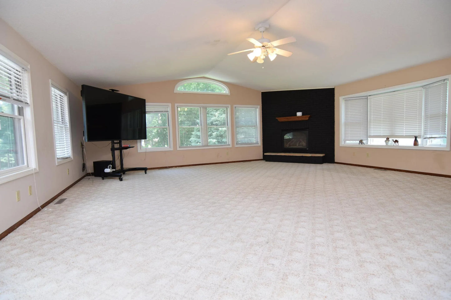 2520 Allen Drive, Burnsville, MN 55337