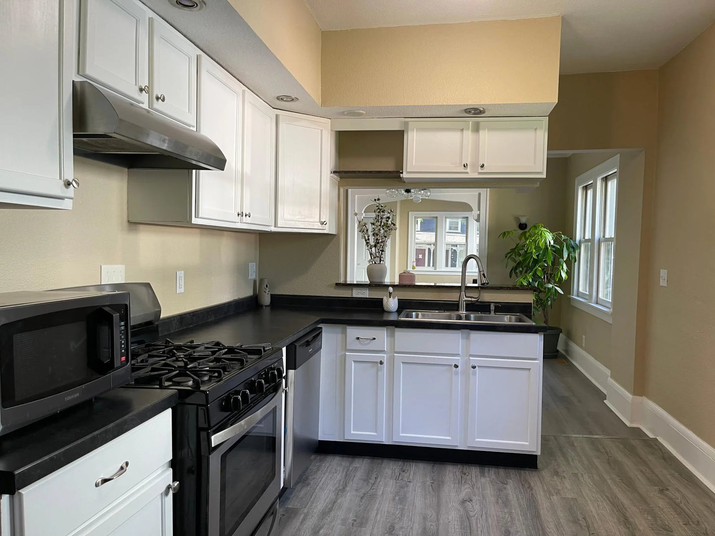 482 Edmund Avenue, Saint Paul, MN 55103