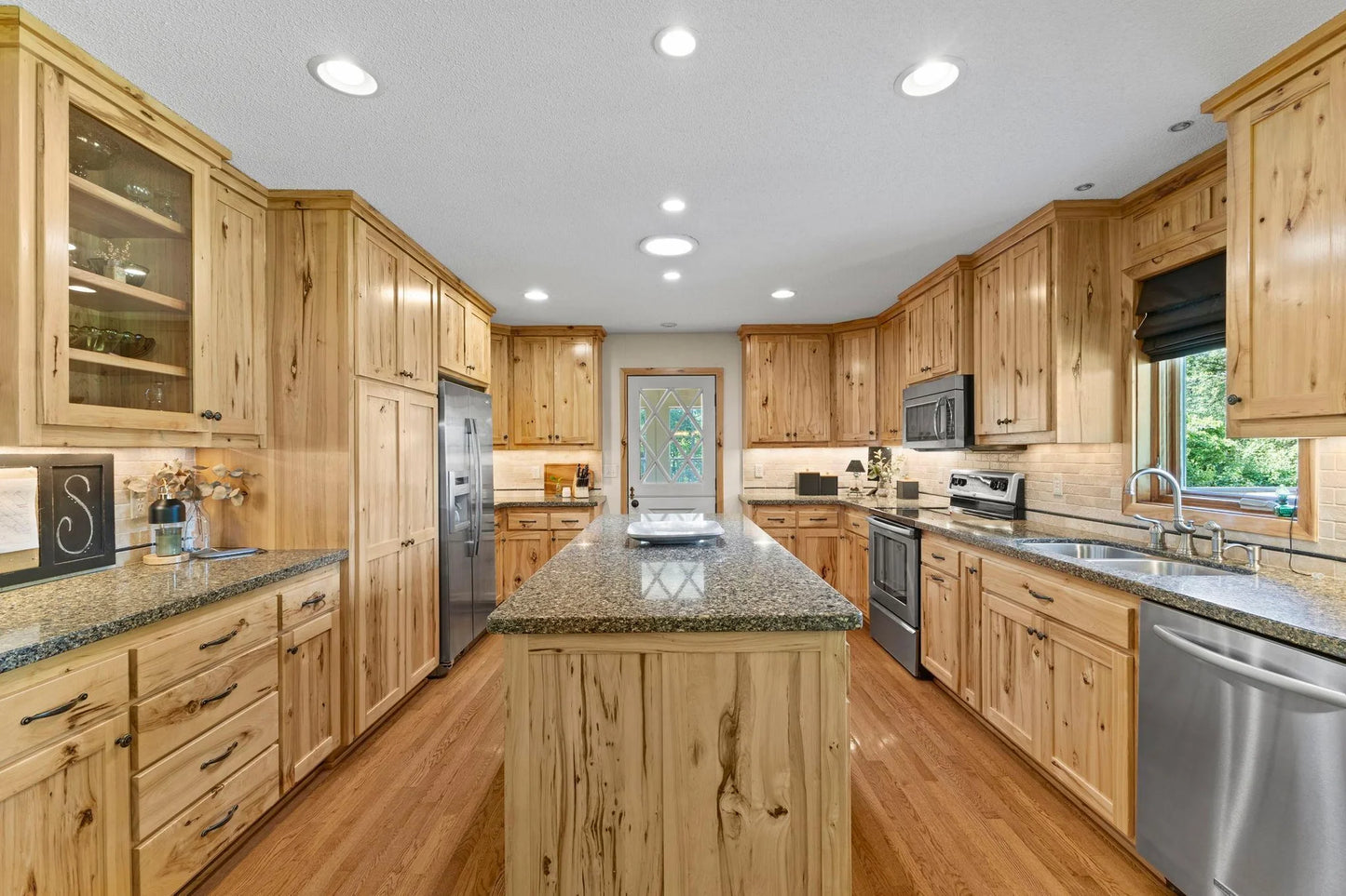 10366 Fenner Avenue, Delano, MN 55328
