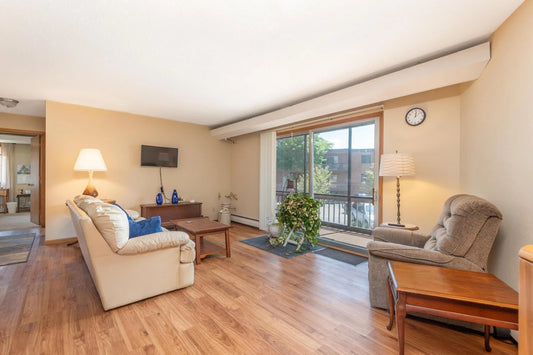 5440 Three Points Boulevard, Mound, MN 55364