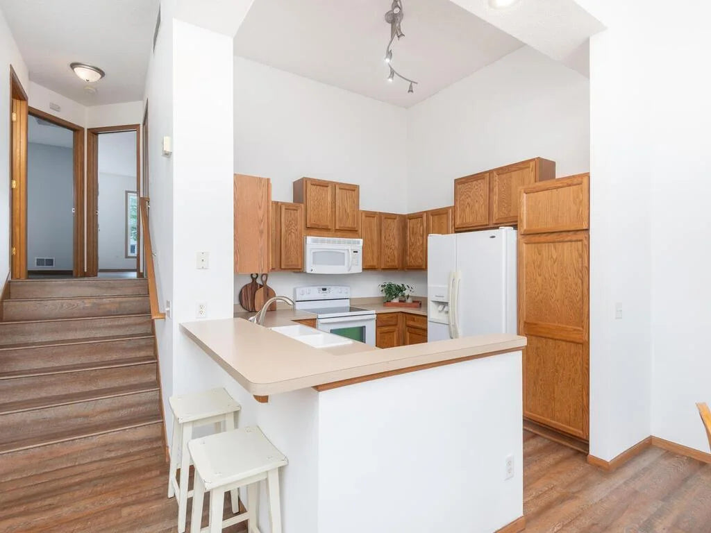 4892 Bluff Heights Trail, Prior Lake, MN 55372