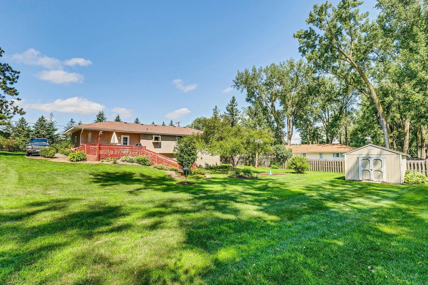 4244 Mcmenemy Street, Vadnais Heights, MN 55127