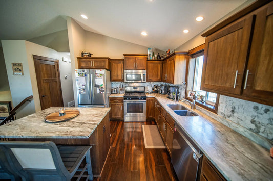 426 Creek Avenue , Delano, MN 55328