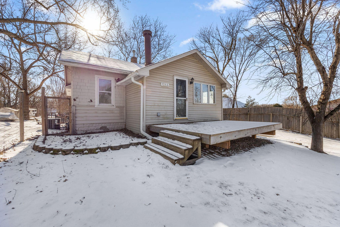 1244 Kohlman Avenue, Maplewood, MN 55109