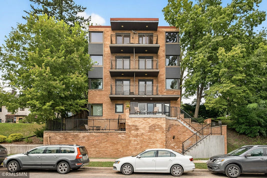 4430 Lake Harriet Parkway, Minneapolis, MN 55410