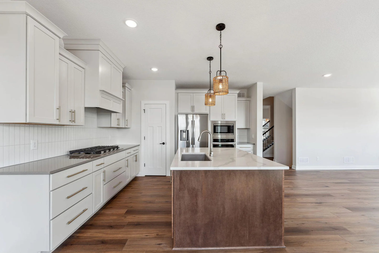 10261 Shadyview Lane, Maple Grove, MN 55311