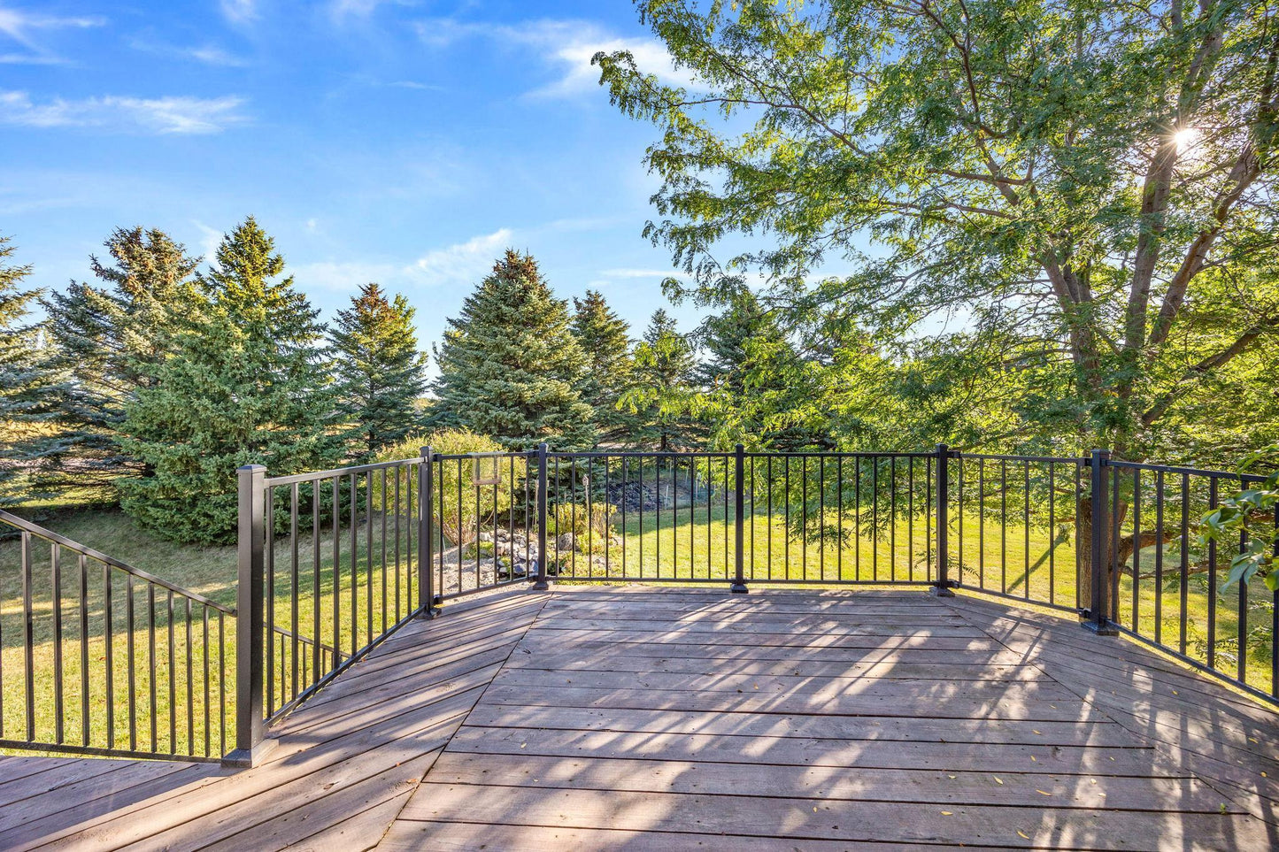 1329 Birdie Court, Hutchinson, MN 55350