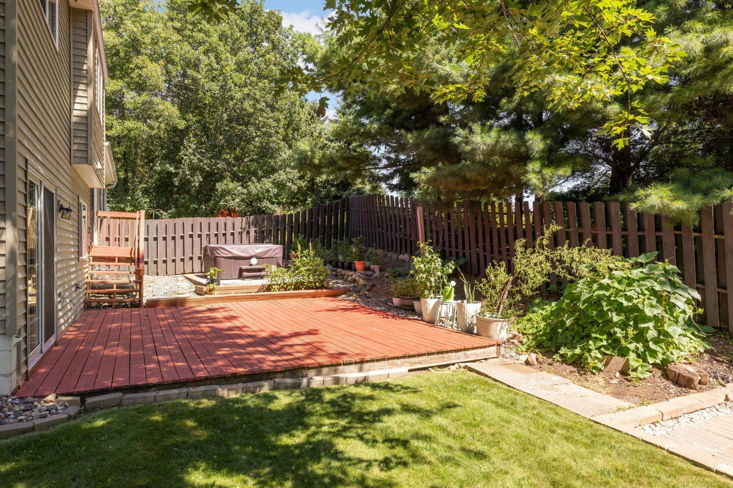 4625 Hamlet Avenue, Oakdale, MN 55128