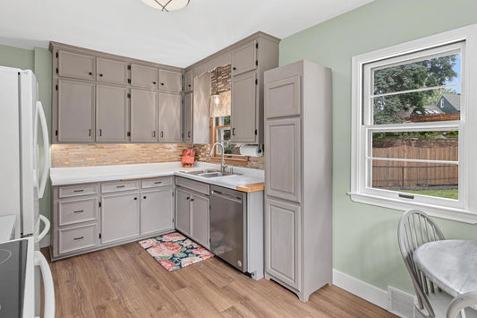 503 Glenwood Avenue, Roseville, MN 55113