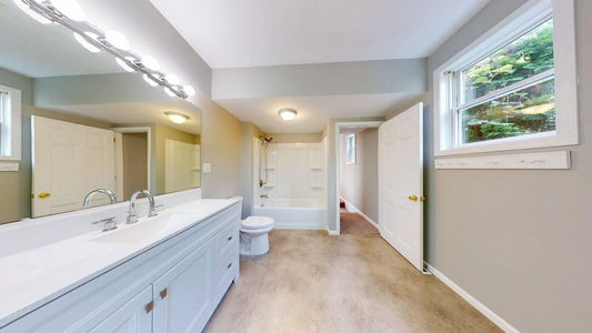 520 Hanlon Ave , Orono, MN 55391