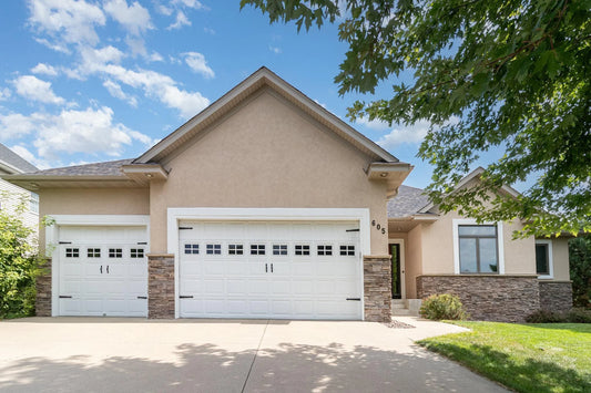 605 Heritage Trail, New Prague, MN 56071