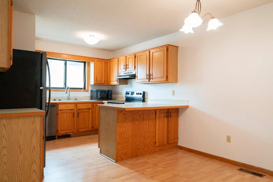 5425 Orleans Lane, Plymouth, MN 55442