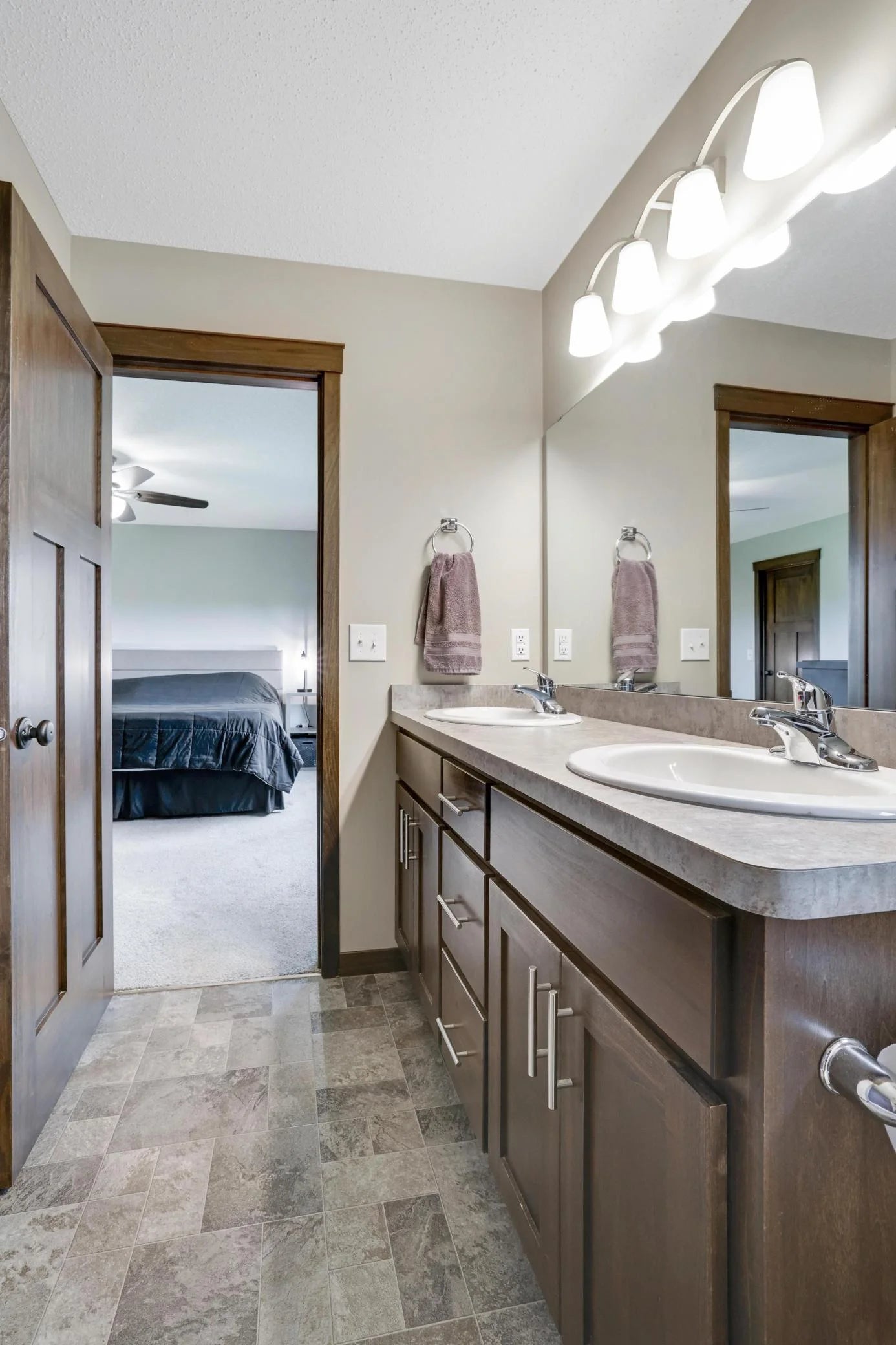 1035 Emerald Street, Hanover, MN 55341