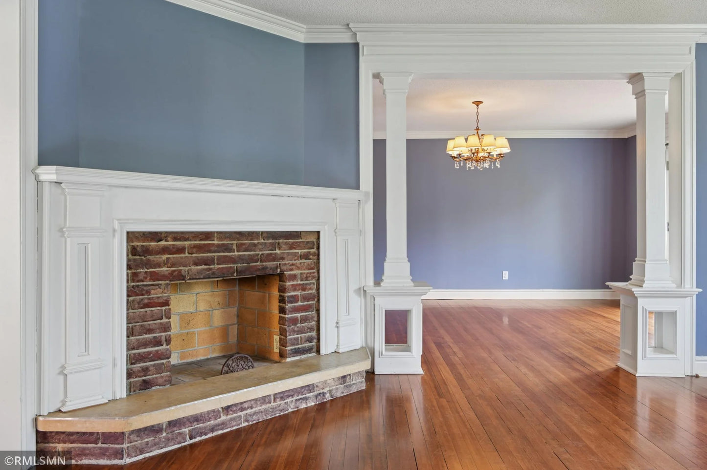 76 Western Avenue, Saint Paul, MN 55102