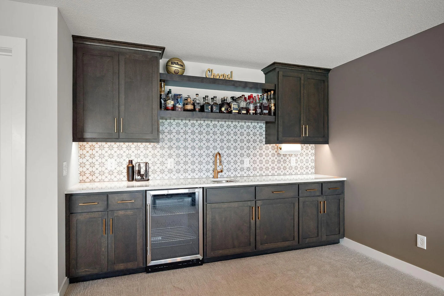 4805 Comstock Lane, Plymouth, MN 55446